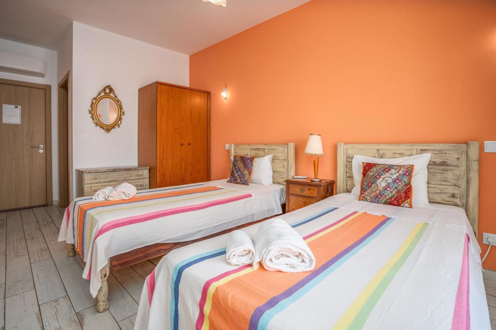 Alvor Ar De Mar Bed & Breakfast Ruang foto